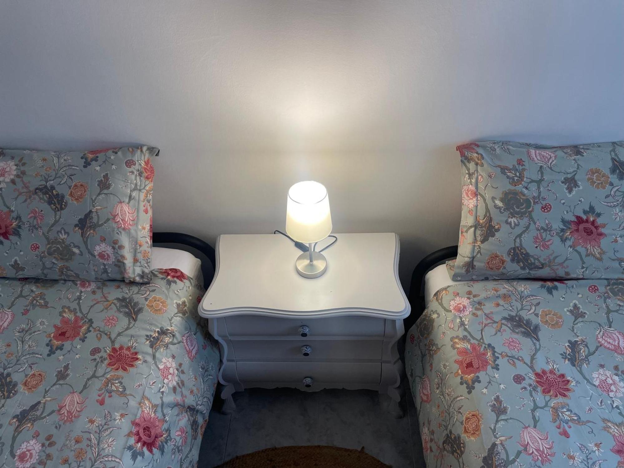 Casa Finestre Bianche Appartement Canelli Buitenkant foto